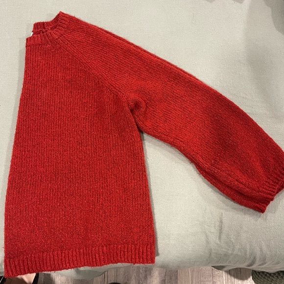 Old Navy Soft Sweater - Picture 2 of 2